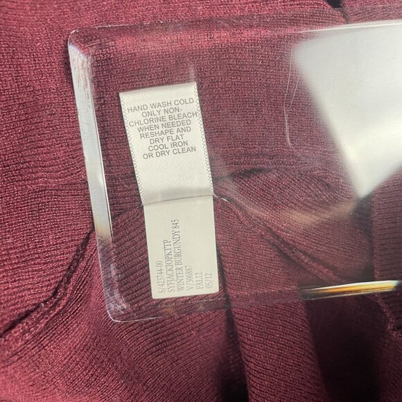 Banana Republic Sweater Womens M Burgundy Silk Blend Work Office Capsule Casual - Picture 9 of 10